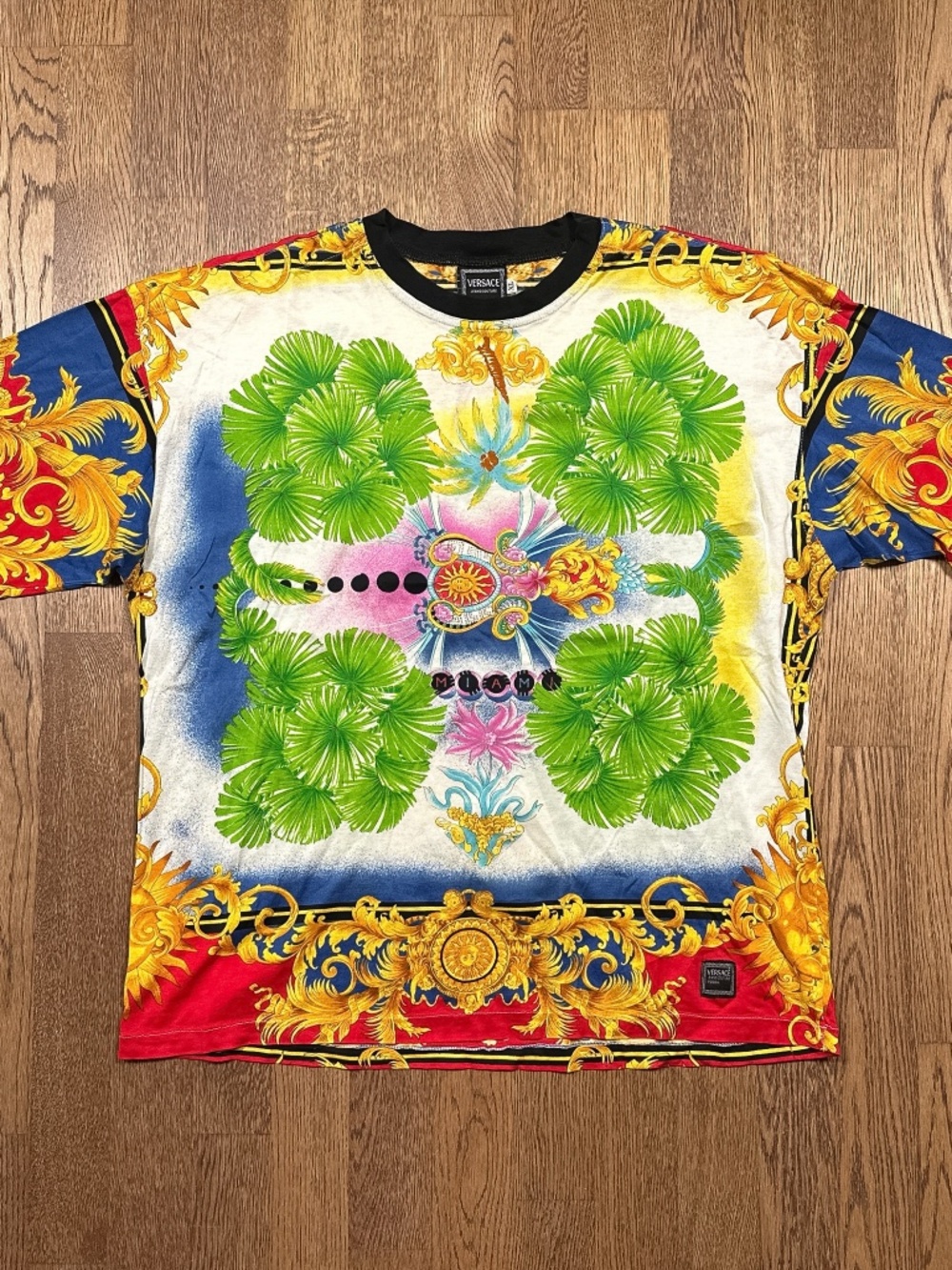 Vintage 90s Versace Jeans Couture Miami Baroque All Over Print T Shirt Mens XL